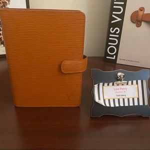 ♥️SOLD♥️ LV VINTAGE AGENDA MM-Kenyan Fawn Epi